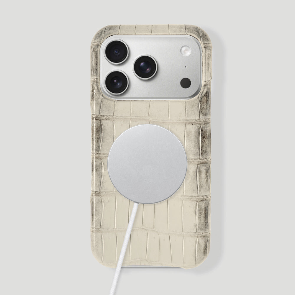 iPhone 17 Pro Classic Case Himalayan